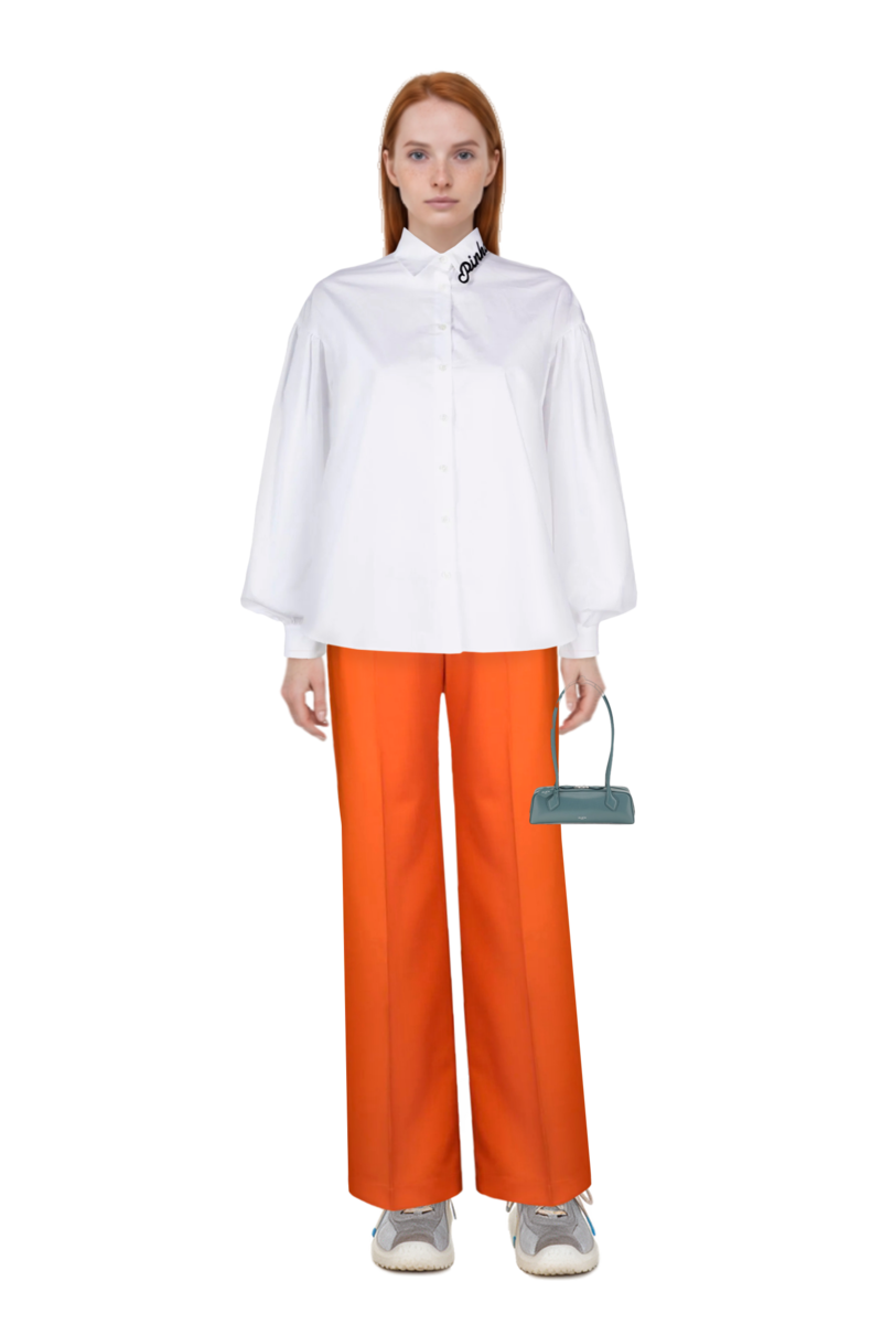 Outfit small le teckel shoulder bag and bubble technical fabric and suede sneakers