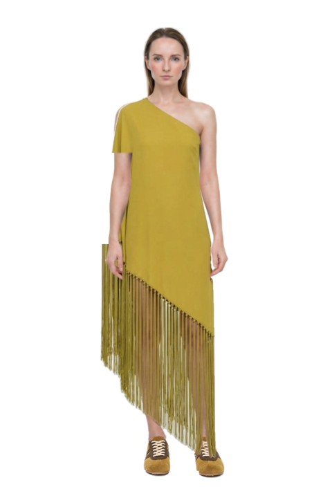 Outfit gunilla fringed one-shoulder dress and suede sneakers