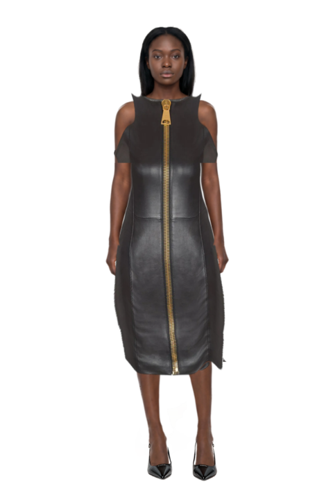 Outfit decollete slingback pointed-toe pumps and short-sleeveless lambskin dress