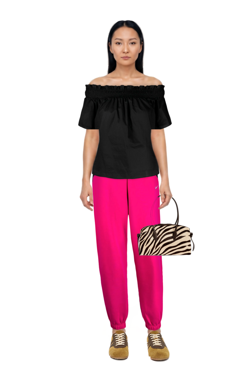 Outfit brioche duffle zebra-print shoulder bag and suede sneakers