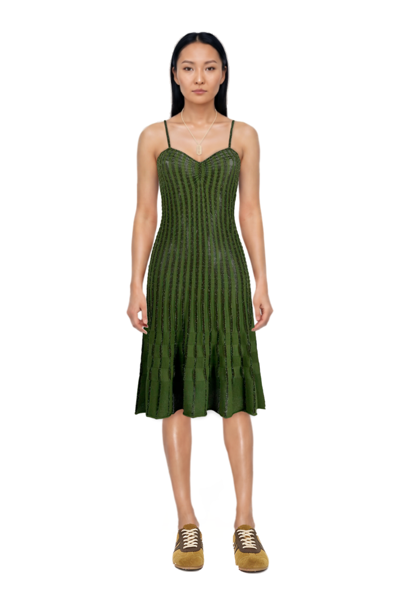 Outfit suede sneakers and pinko dress