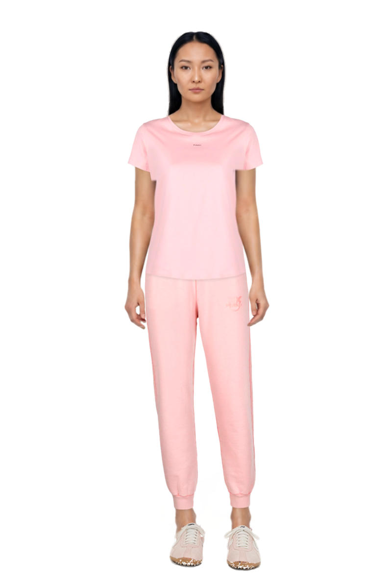 Outfit x jacquemus moon shoe sneakers and pinko t-shirt