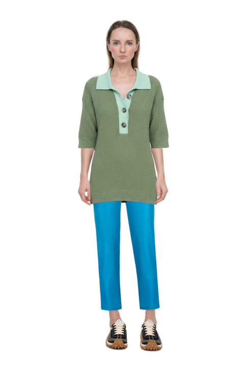 Outfit waffle-knit short-sleeve sweater and mesh mirage sneakers