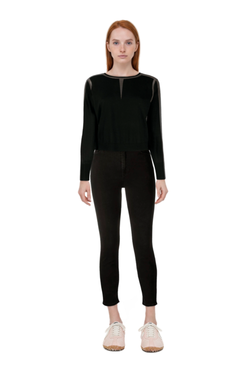 Outfit x jacquemus moon shoe sneakers and pinko sweater