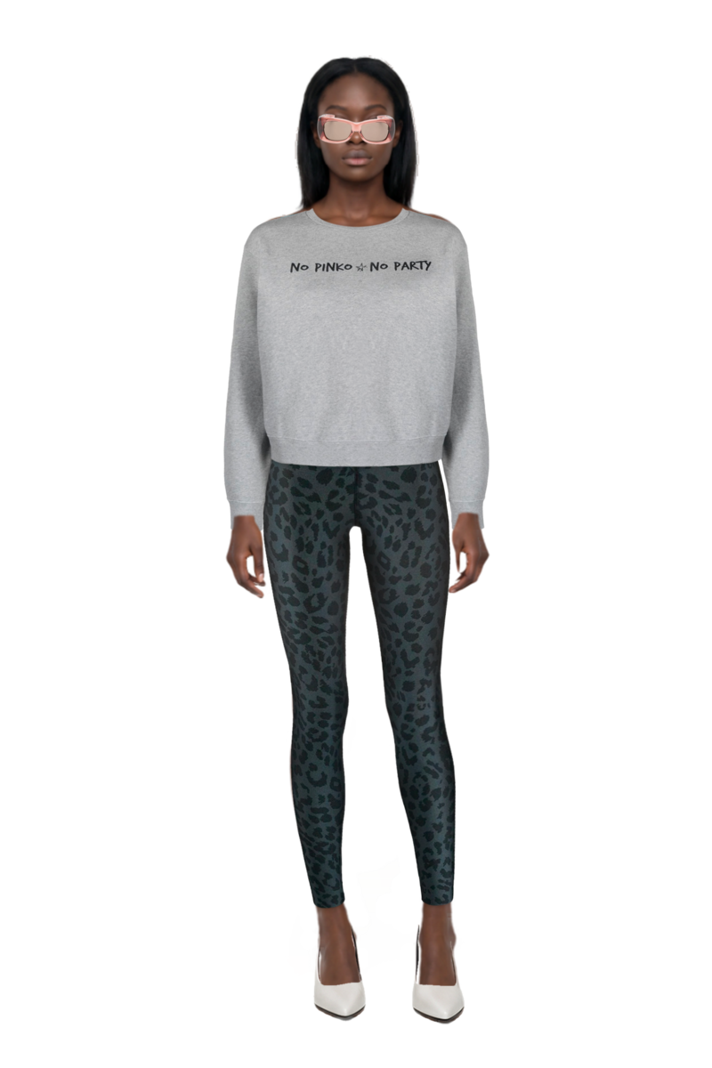 Outfit howl rectangle-frame sunglasses and fame leather pumps