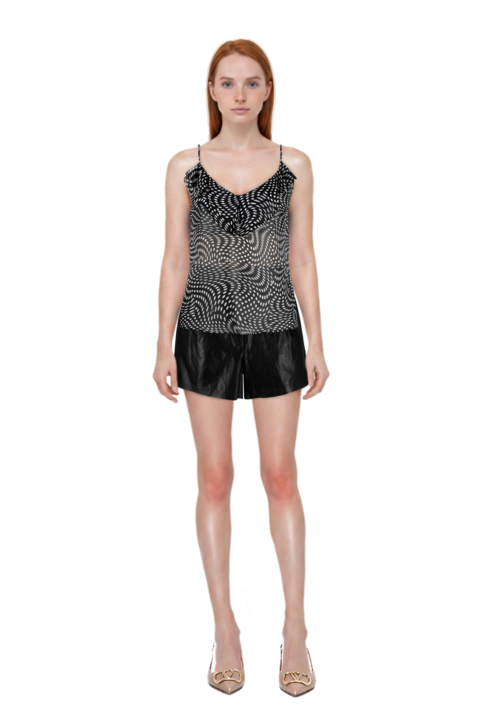 Outfit vlogo signature slingback pumps and pinko shorts