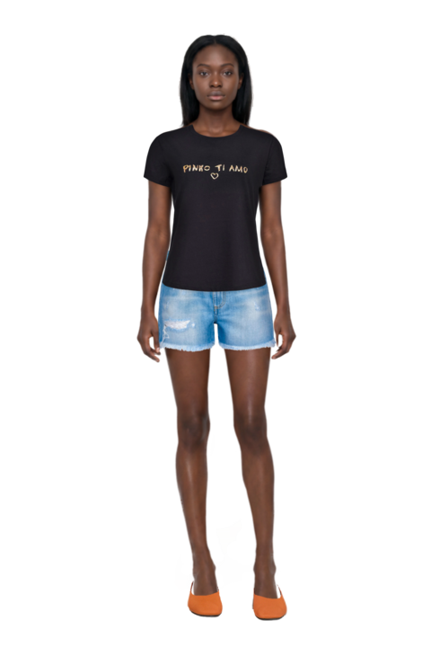 Outfit pinko shorts and pinko t-shirt