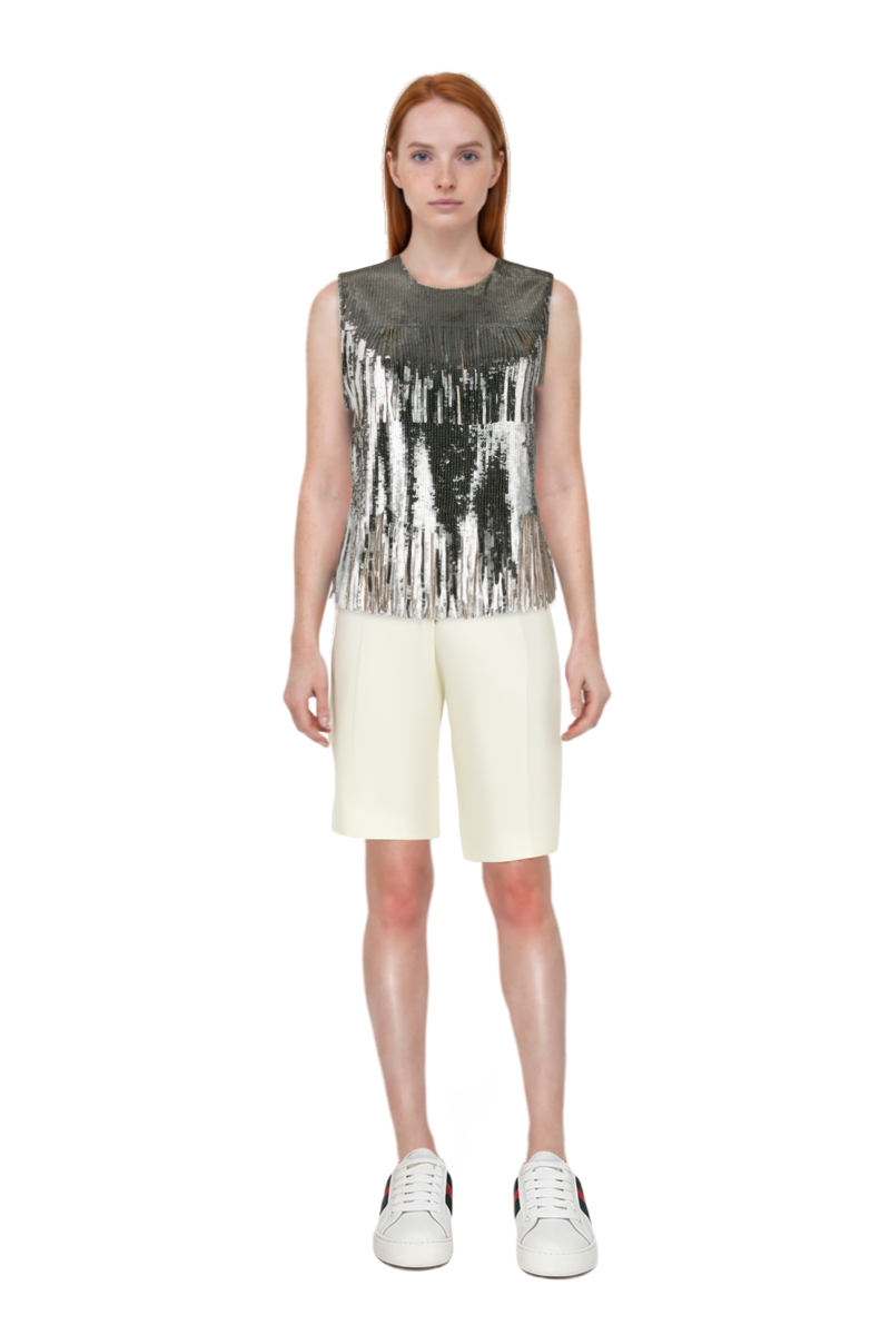 Outfit pleat-detail tailored shorts and pinko top