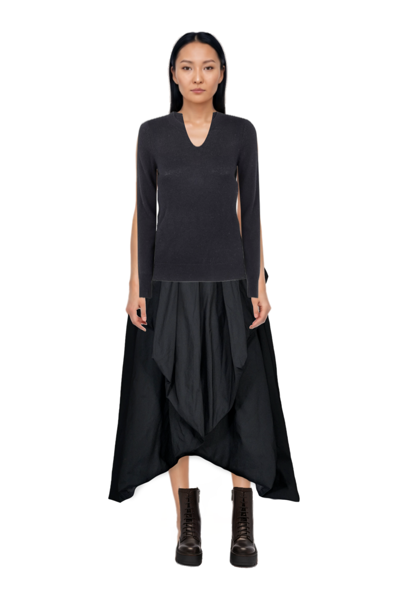 Outfit crew-neck cashmere sweater  and pinko dress