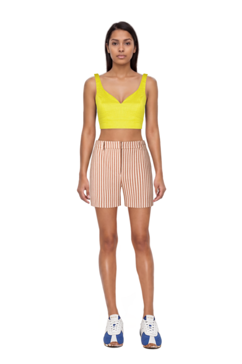Outfit the 400 bleecker runner sneakers and pinko shorts