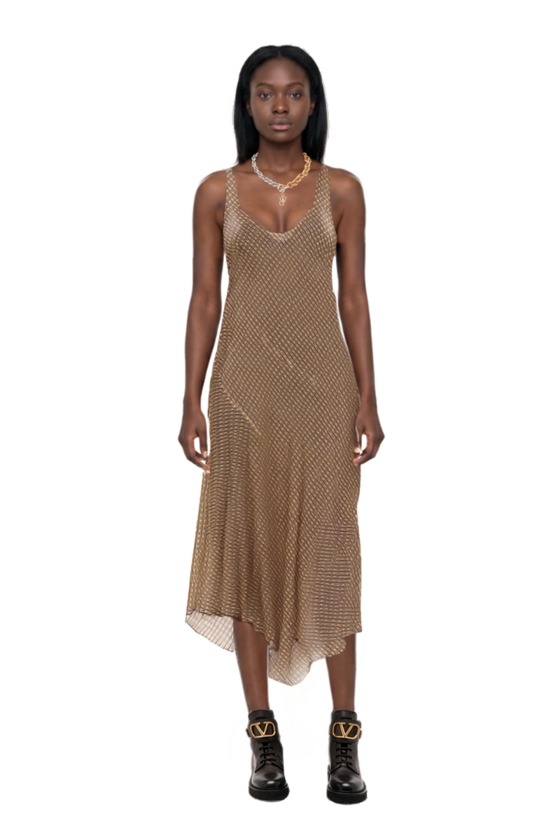 Outfit cooper layered midi dress and 23 necklace