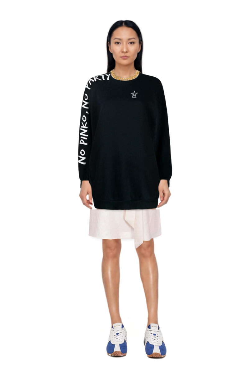 Outfit the 400 bleecker runner sneakers and pinko sweatshirt