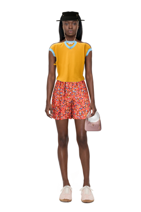 Outfit mini re-edition 2005 re-nylon and saffiano bag and x jacquemus moon shoe sneakers