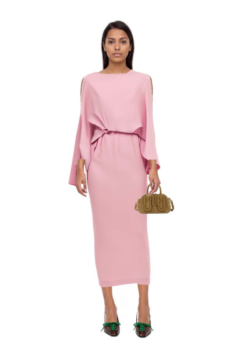 Outfit eolia cape-sleeve maxi dress and babe top-handle in suede