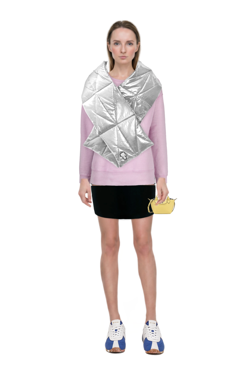 Outfit the 400 bleecker runner sneakers and le pliage xtra xs handbag