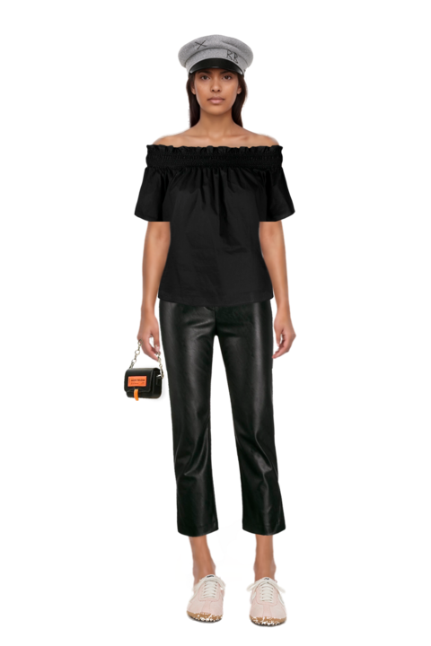 Outfit pinko top and x jacquemus moon shoe sneakers