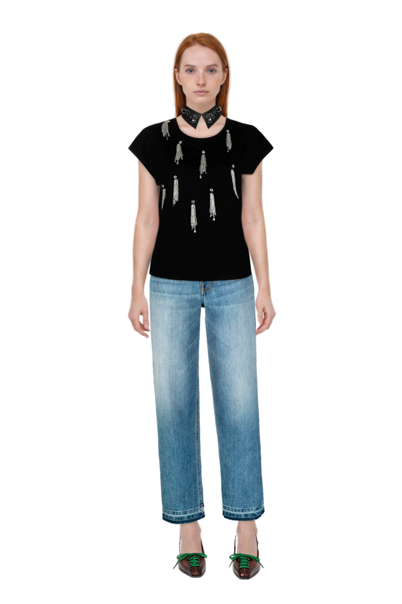Outfit lace-up pointed-toe pumps and pinko necklace