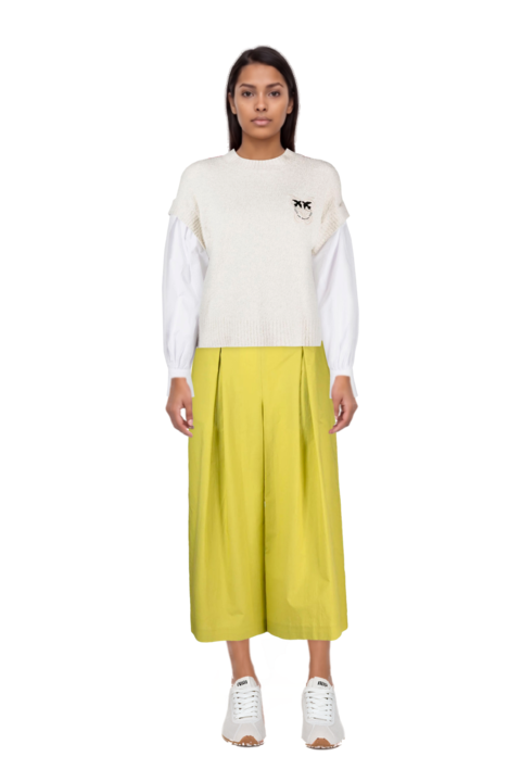 Outfit plume mesh fabric sneakers and pinko sweater