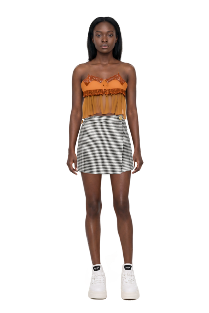Outfit lace-trim blouse and pinko skirt