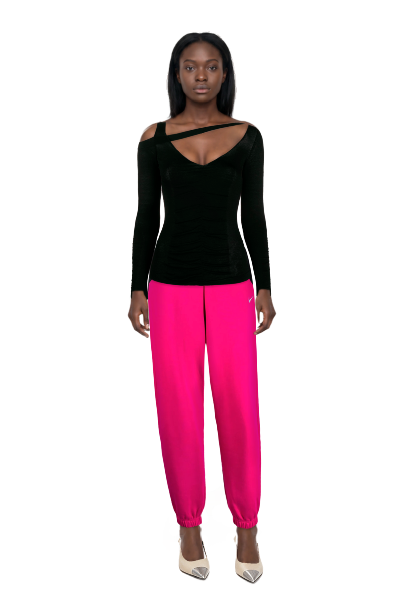 Outfit cassandre-plaque pumps and pinko top
