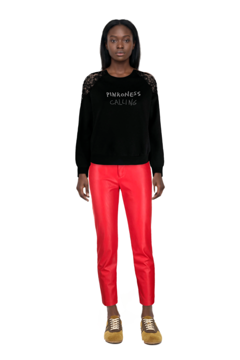 Outfit suede sneakers and pinko sweatshirt